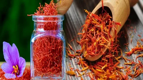 تصویر 3 از زعفران کادویی بهرامن سرگل ممتاز با عطر طبیعی